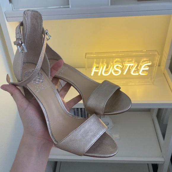 Vince Camuto Shoes - Vince Camuto Block heel